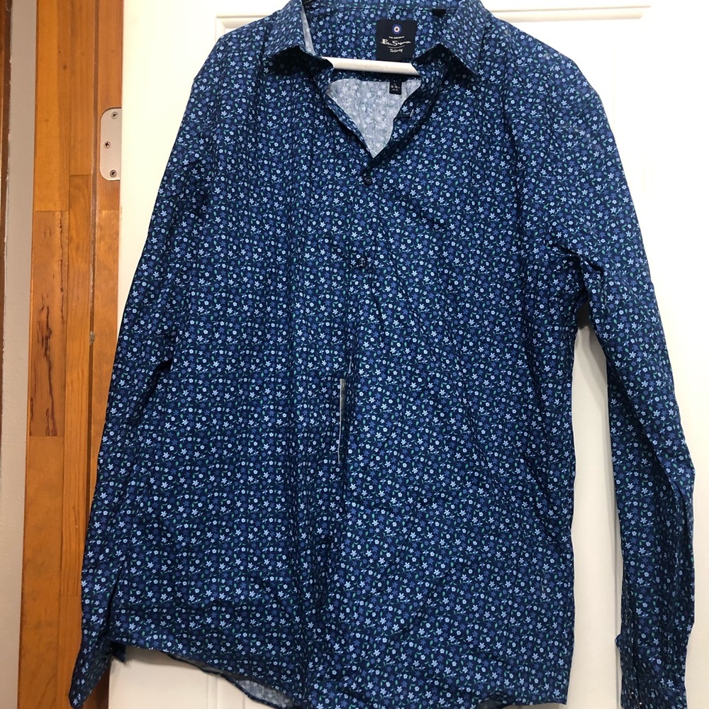 Floral Pattern Men's dress shirt